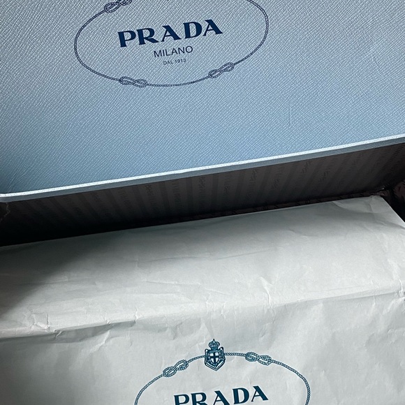 Sharp brushed leather loafers - Picture 4 of 10